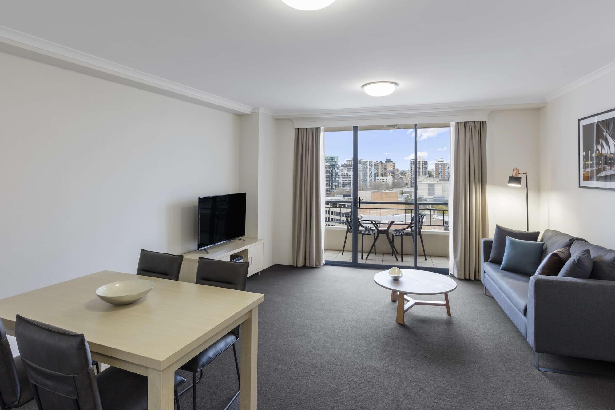 Oaks Sydney Castlereagh Suites Exterior foto