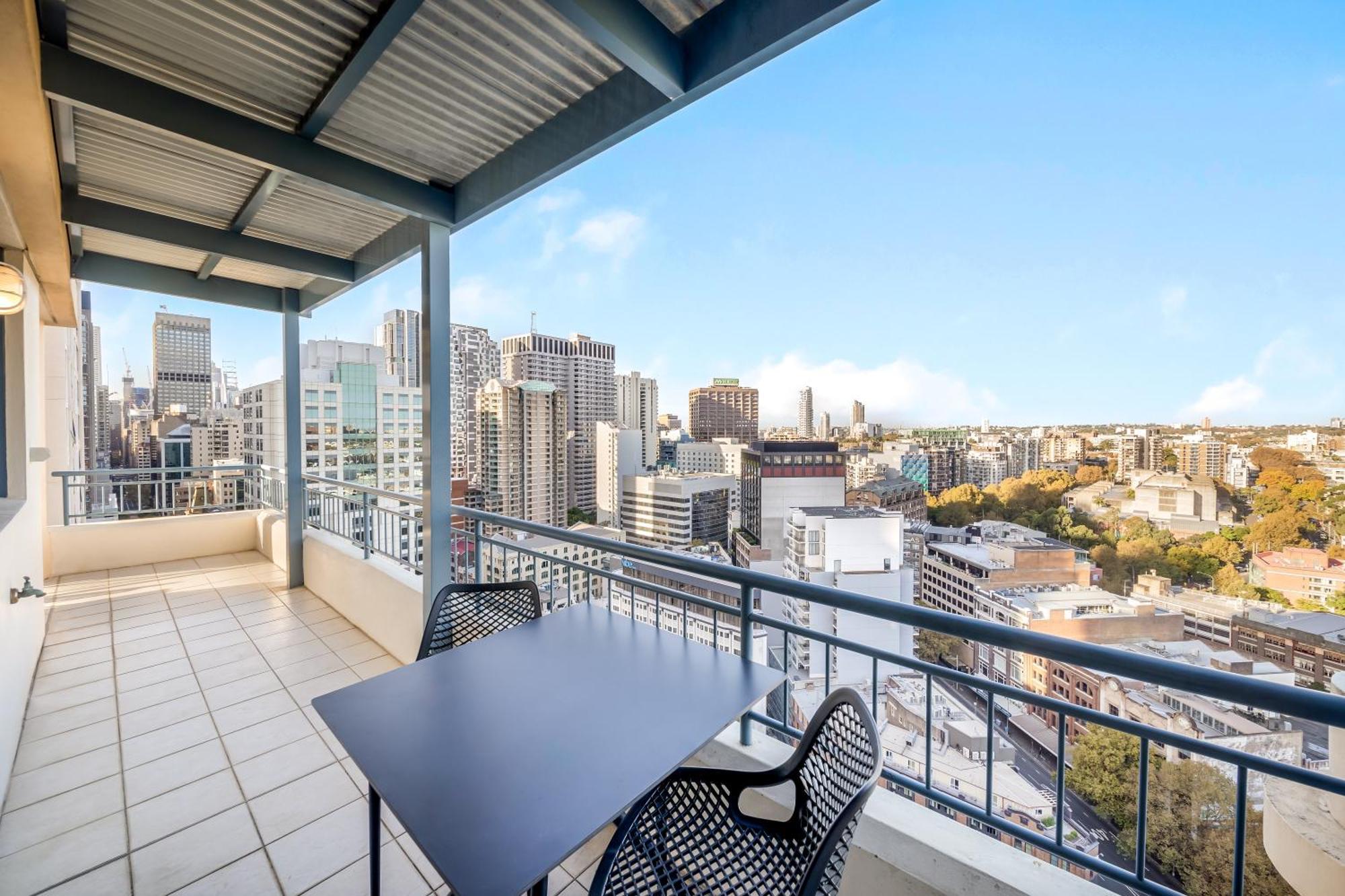 Oaks Sydney Castlereagh Suites Exterior foto
